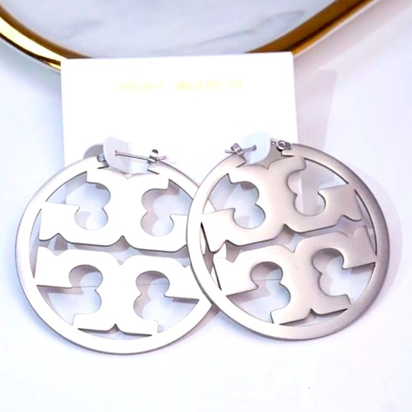 Tori Burch NEW T Logo Silver Circle Earrings - Picture 4 of 5